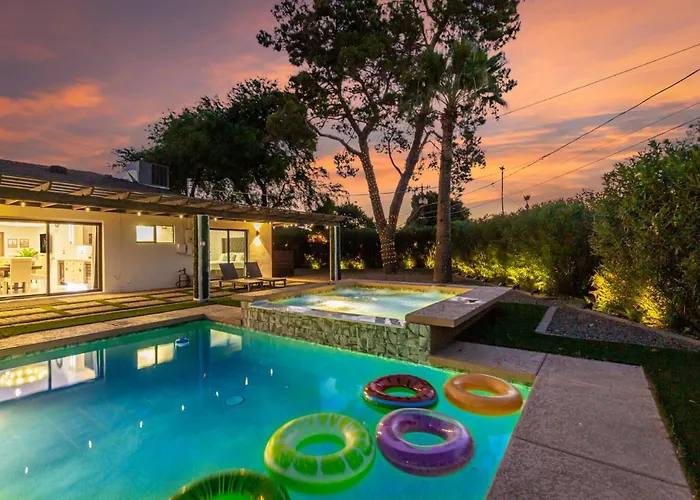 New Windsor Modern Retreat Pool Volleyball Scottsdale
